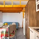 Seaside Apartments Vir