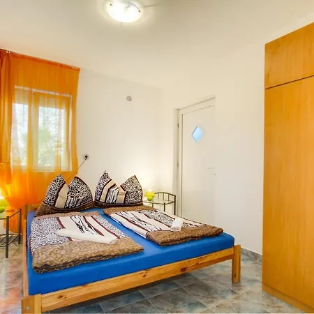 Διαμέρισμα Seaside Apartments Vir *