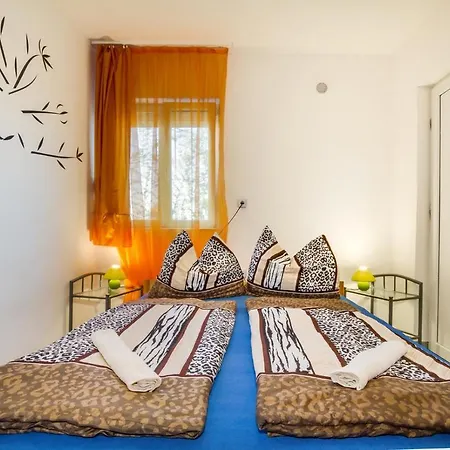 Seaside Apartments Vir * Vir