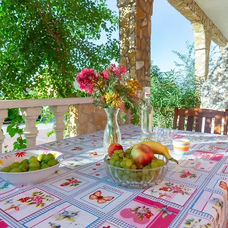 Διαμέρισμα Seaside Apartments Vir *
