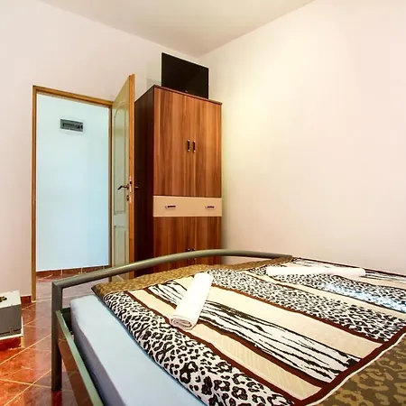 Διαμέρισμα Seaside Apartments Vir