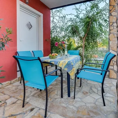 Διαμέρισμα Seaside Apartments Vir *